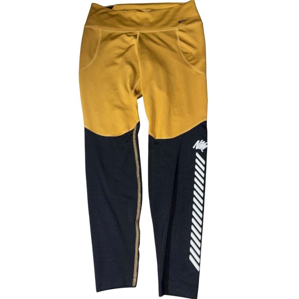 Nike One Dri-FIT Colorblock 7/8 Training Tights in Gold/Black